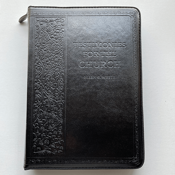 9 volumes of the Testimonies for the Church Series – サンライズ